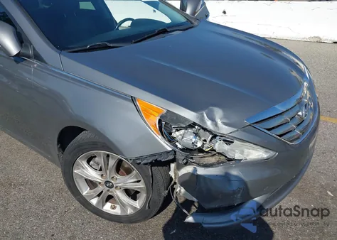 2013 Hyundai Sonata Limited из США, поврежденный, VIN 5NPEC4AC7DH707537